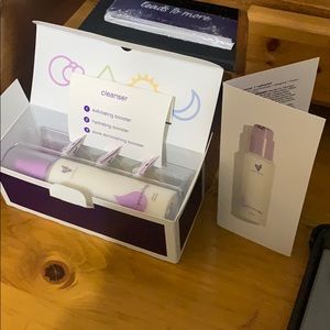 Younique Youology Cleanser NIB